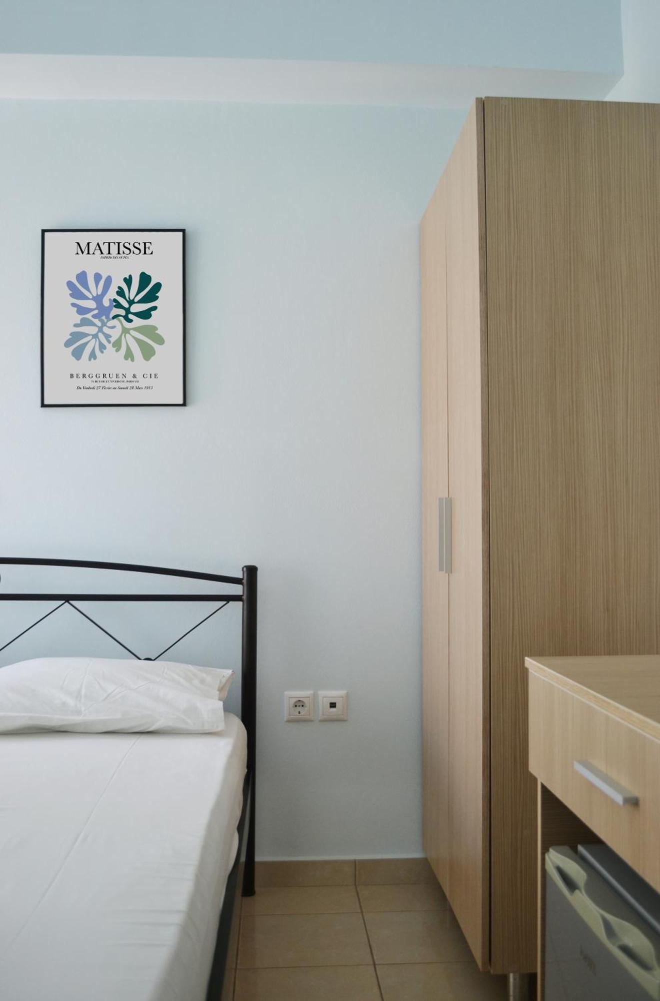 Sunflower Himara Екстериор снимка